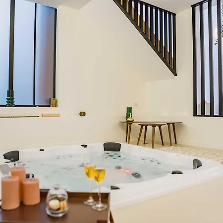 Spacious Loft With - 4br-8p - Montmartre Apartment
