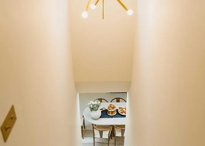 Spacious Loft - 4br-8p - Montmartre Apartment