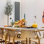 Spacious Loft - 4br-8p - Montmartre Apartment