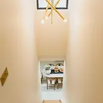 Spacious Loft - 4br-8p - Montmartre Apartment
